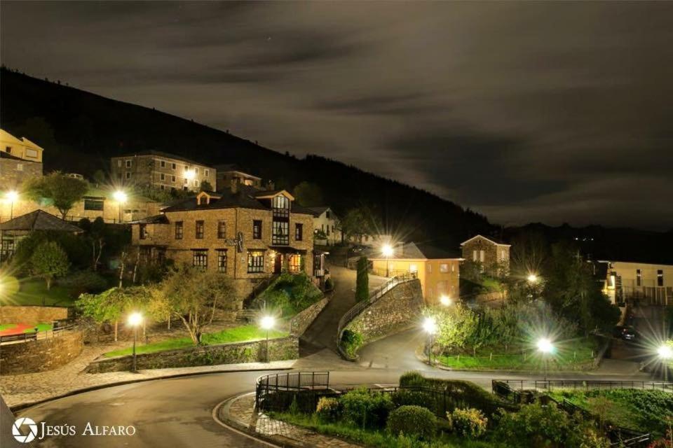 Apartamentos Rurales Tin Turismo Santa Eulalia de Oscos Exterior foto
